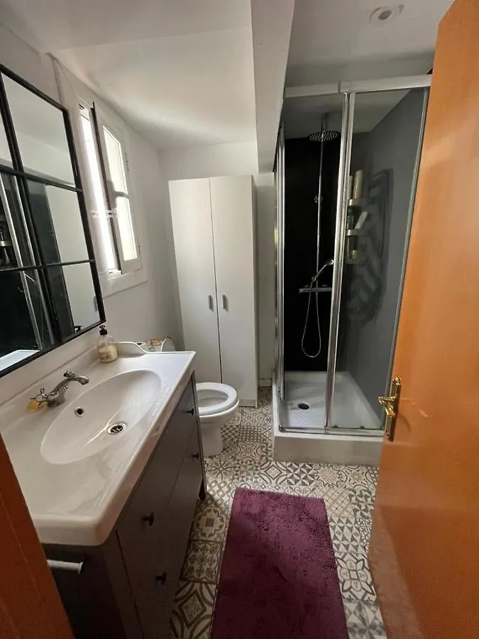 Cozy Flat Barcelona 아파트 0*,